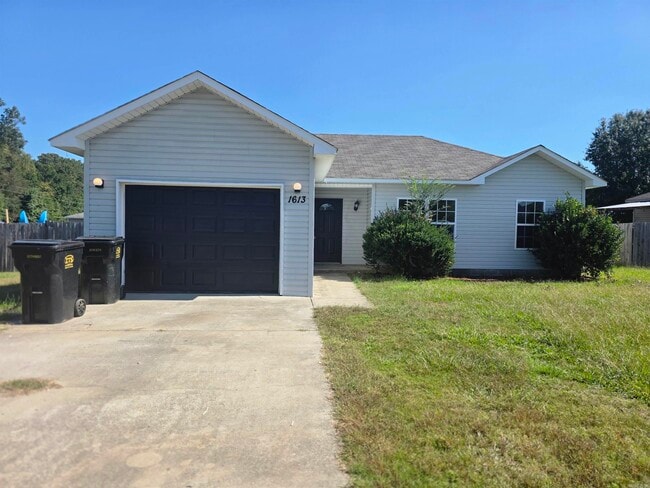 Primary Photo - 1613 Moon Rd