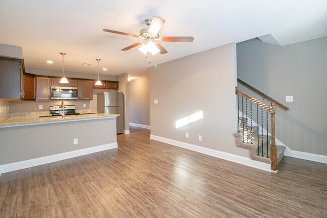 Building Photo - 325-C Landrum Place