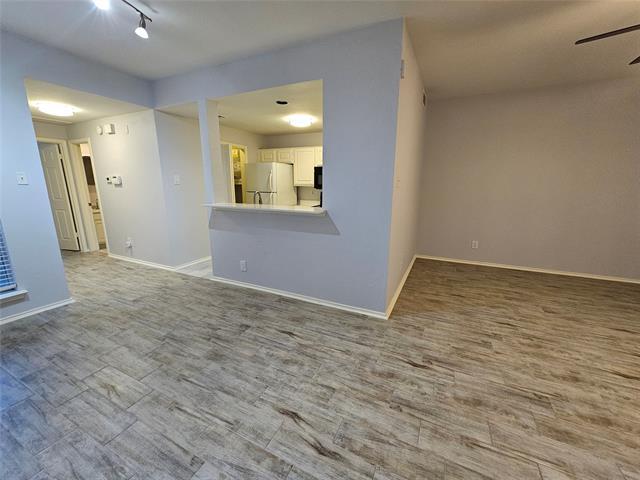 Building Photo - 12660 Hillcrest Rd