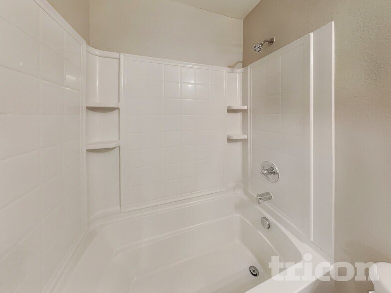 Building Photo - 529 Blue Sage