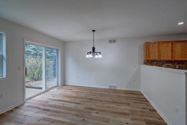 Building Photo - 3020 Selkirk Dr