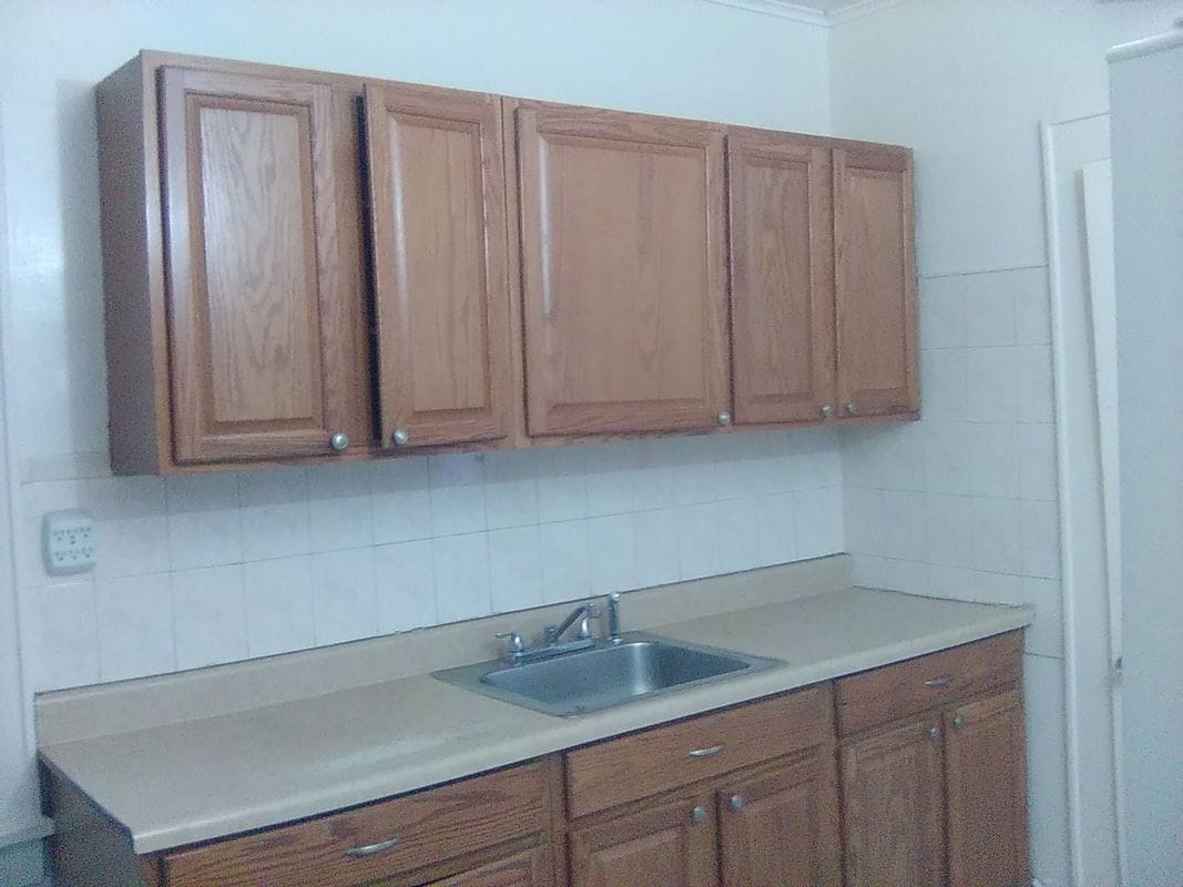 Building Photo - 89 Maple St