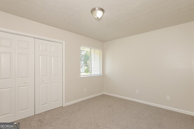 Building Photo - 3417 Little Beth Ct