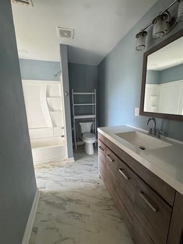 Building Photo - 531 Coe Rd