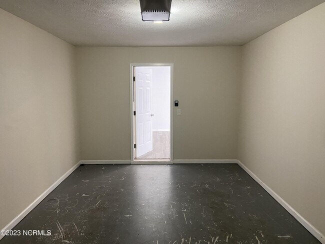 Building Photo - 338 Emerald Cove Ct