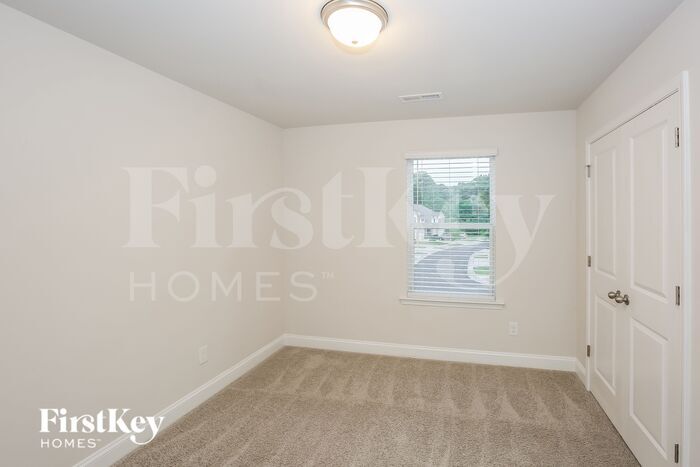 Building Photo - 2029 Cypress Village Dr NW