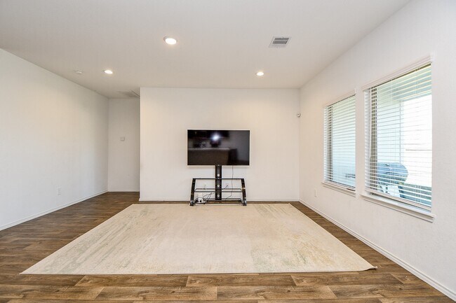 Building Photo - 21602 Zydeco Ct