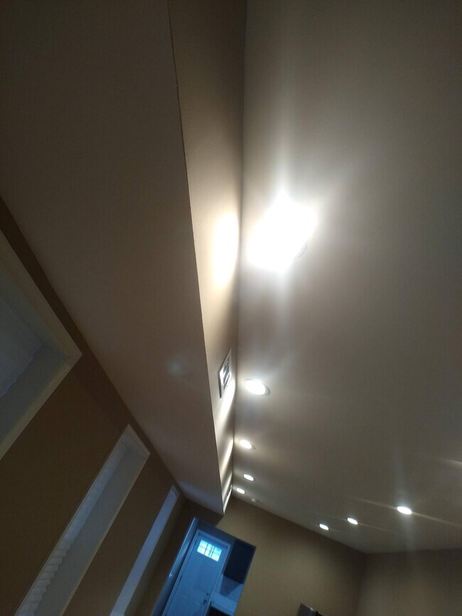 Building Photo - 45 N 59th St