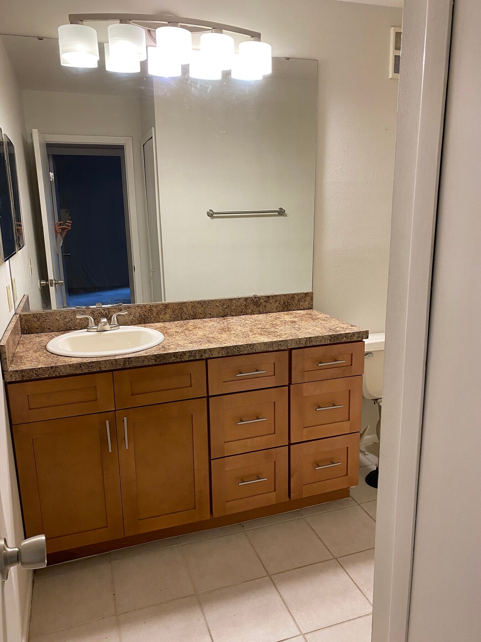 Bathroom - 5460 E Michigan St