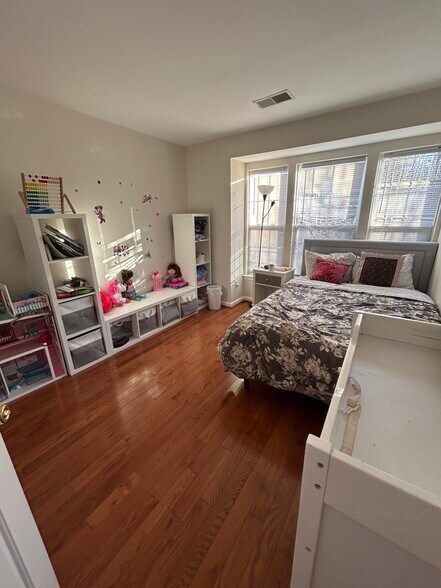 Building Photo - 2570 Sylvan Moor Ln