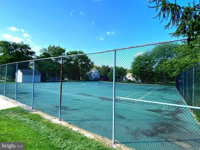 Building Photo - 1701 Foxmeadow Cir