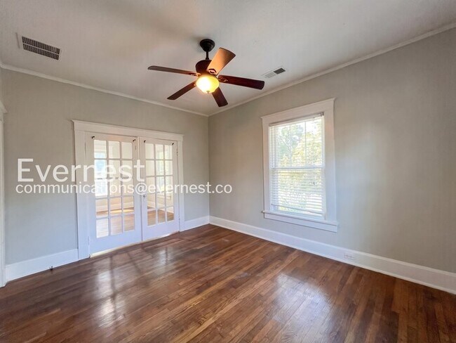 Building Photo - 1489 Faxon Ave