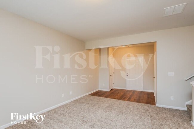 Building Photo - 704 Nonsuch Ct