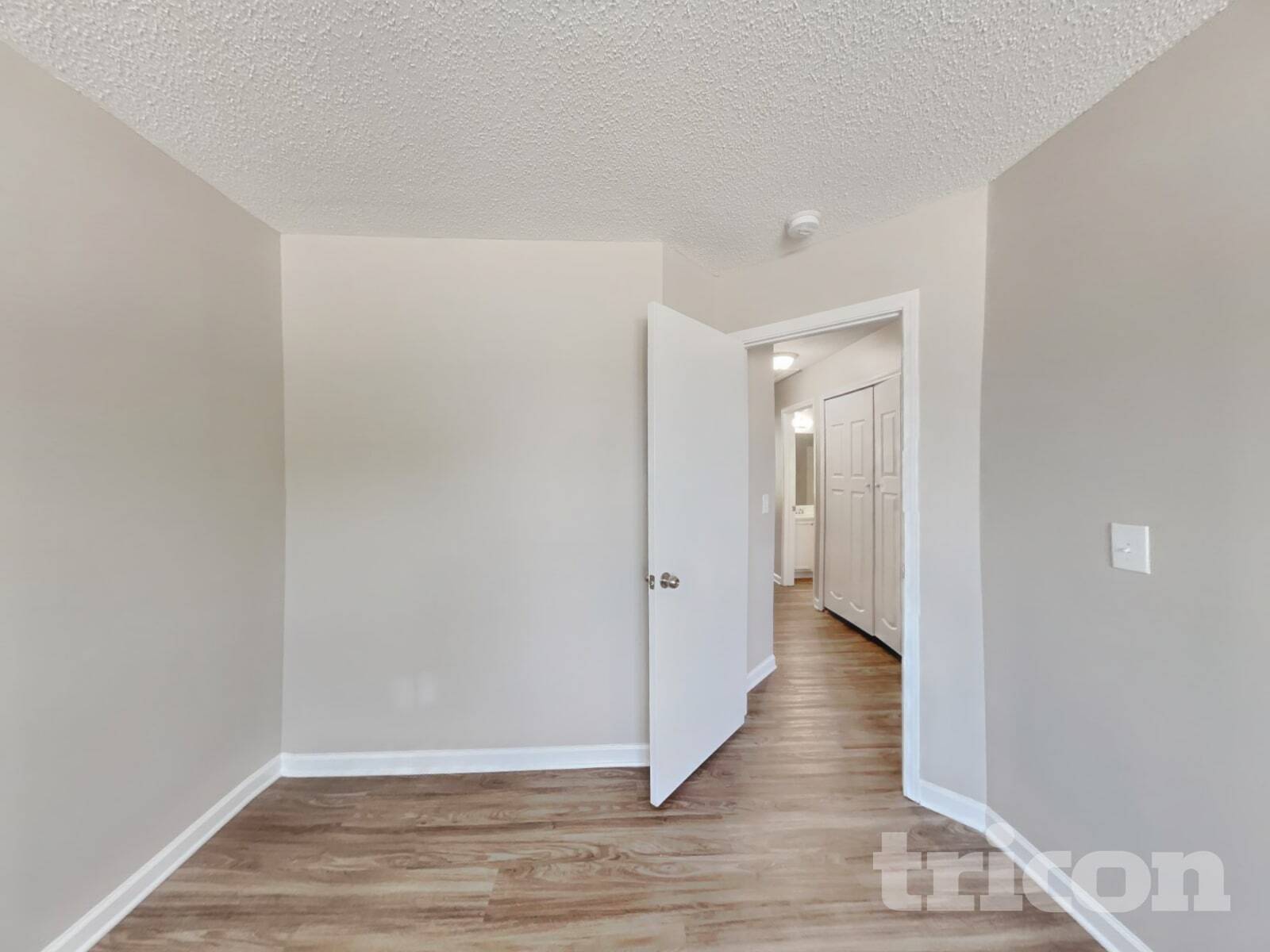 Building Photo - 3120 Riverbrooke Dr