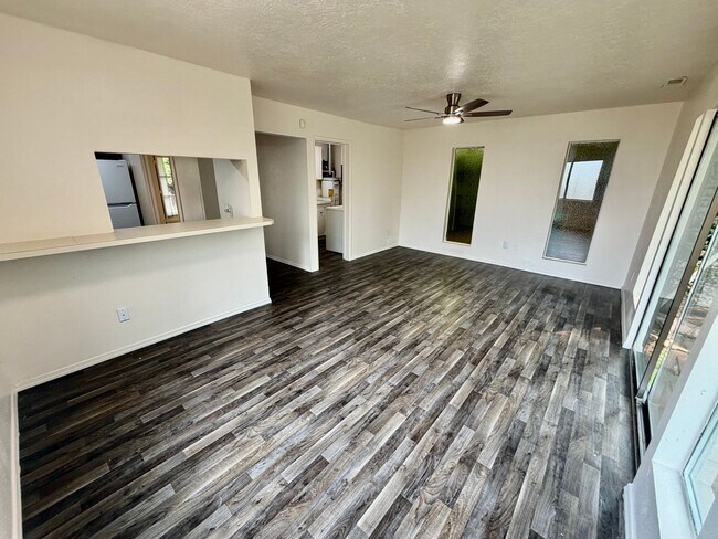 Building Photo - Kenton 3BR/2BA Single-Level Home | Private Yard, W/D Included & Off-Street Parking
