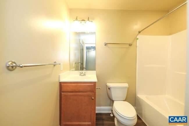 Building Photo - 328 Marquette Ct