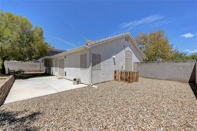Building Photo - 8863 Haviland Rd