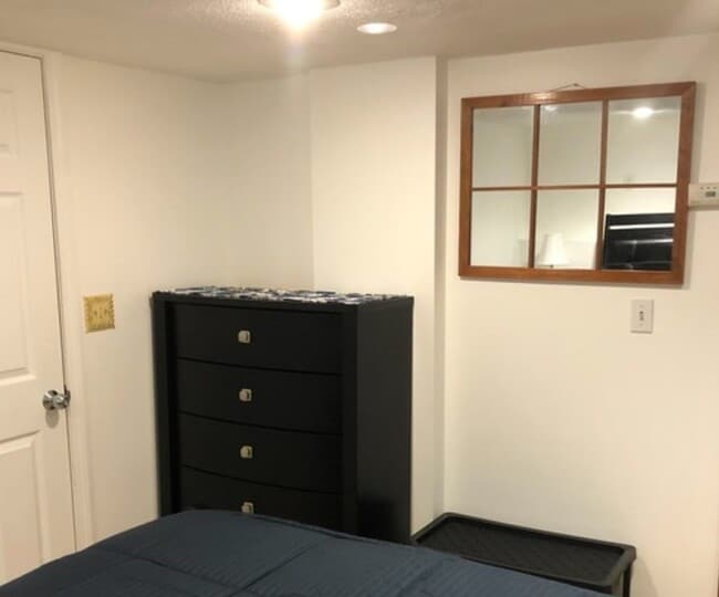 Building Photo - 223 Hurley St