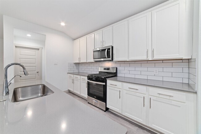 Building Photo - 1722 Windway Ct