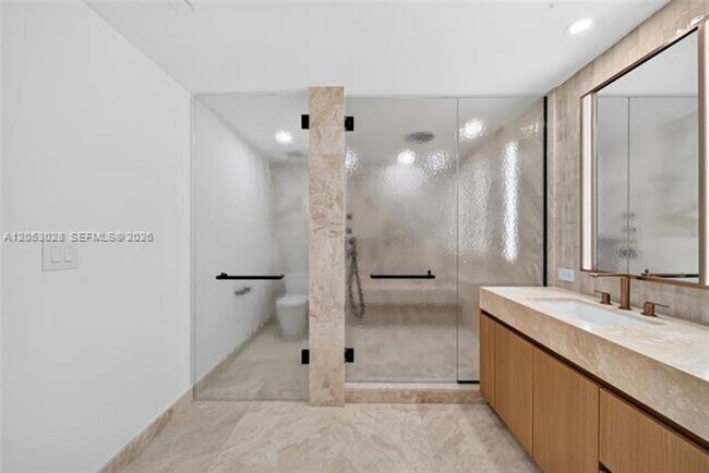 Building Photo - 1176 97th St