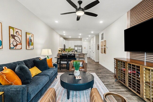 Building Photo - New Cozy 2BR Retreat w/ Garage & Full Kitchen