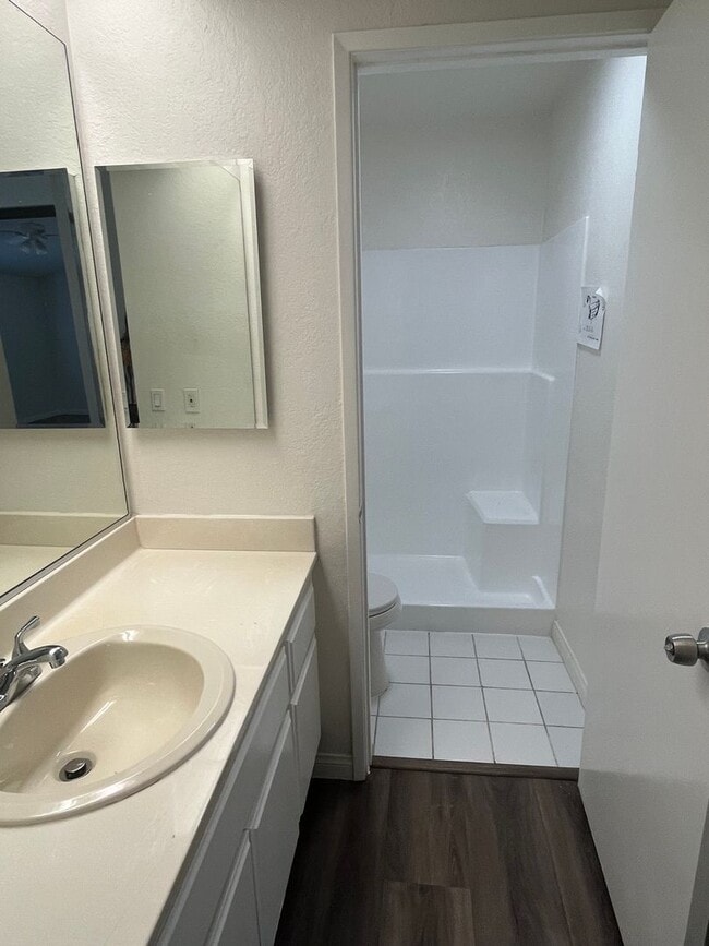 Building Photo - 555 S Azusa Ave