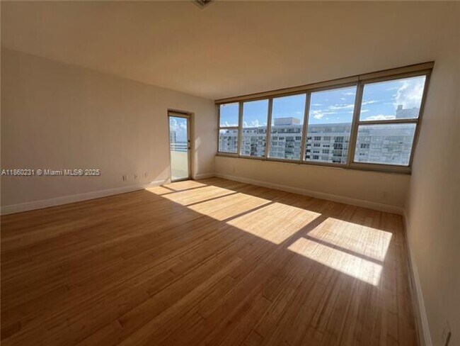Building Photo - 5600 Collins Ave