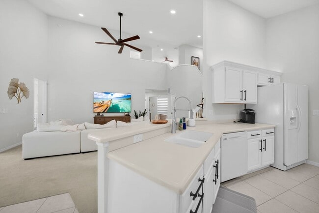 Building Photo - Fully Furnished 3 beds 3 bath Annual Rental with Private Heated Pool in Ventura Pelican Marsh