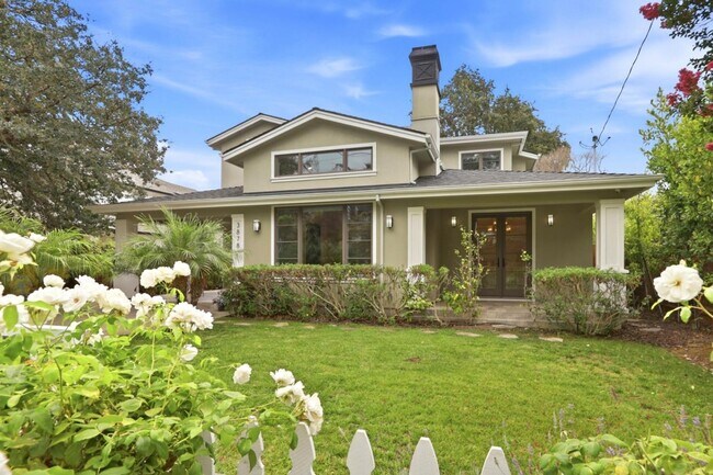 Building Photo - 3878 Magnolia Dr