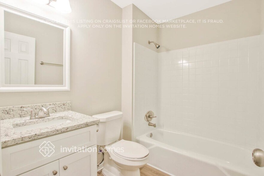 Building Photo - 2980 Wayward Dr
