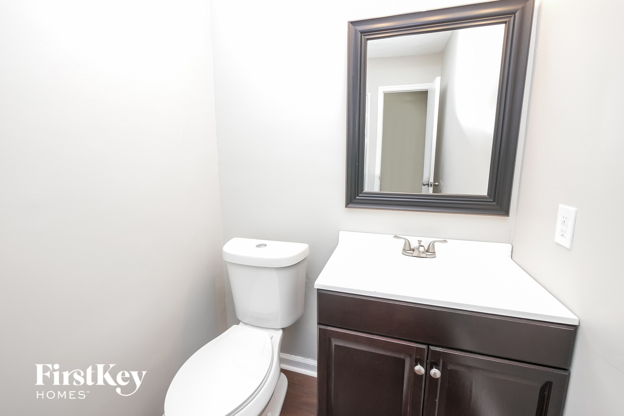 Building Photo - 9052 Homewood Dr