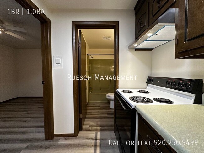 Building Photo - Charming 1 Bedroom 1 Bath Upper Apartment ...