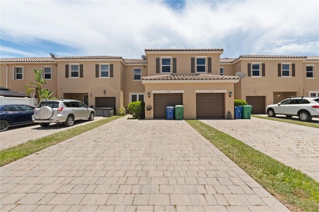 Building Photo - 17165 SW 94th St
