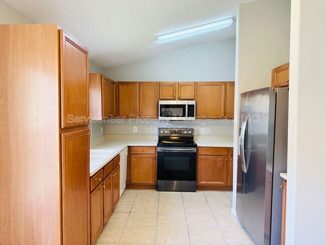 Building Photo - 2506 Oneida Loop