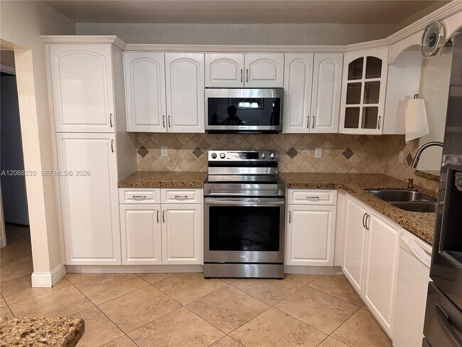 Building Photo - 7050 SW 5th Ct