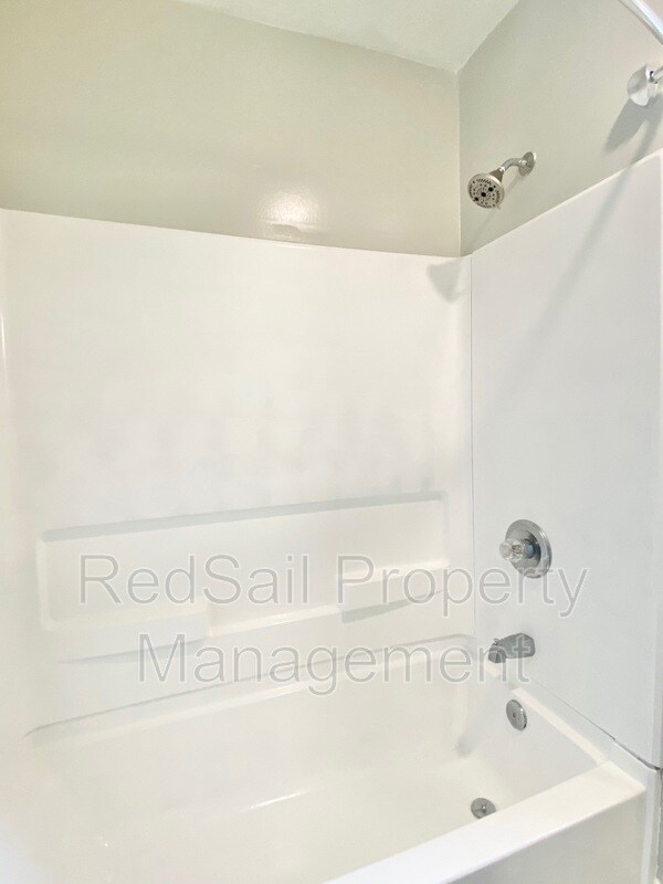 Building Photo - 1240 24th St