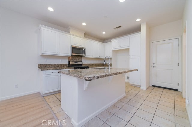 Building Photo - 3002 E Via Fiano