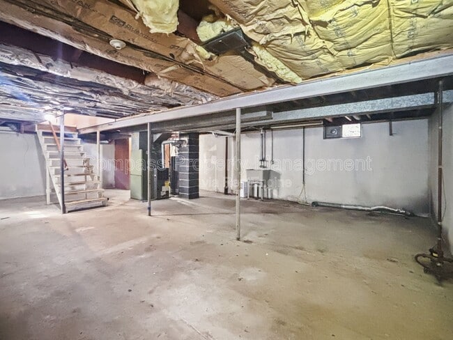 Building Photo - 2355 Ansonia Ave SW
