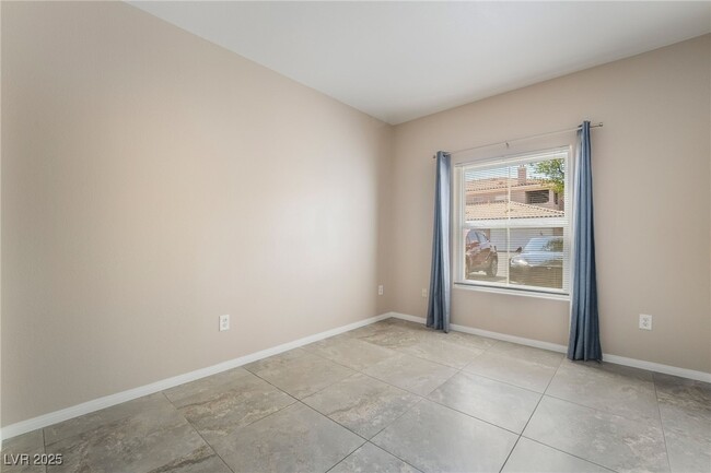 Building Photo - 3600 Pierida St