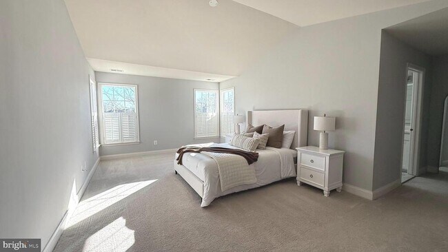 Building Photo - 19913 Naples Lakes Terrace