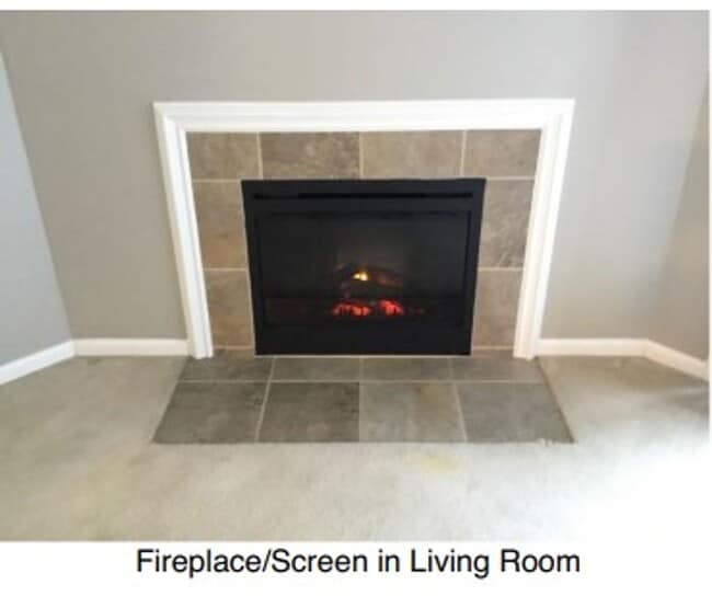 Building Photo - Townhome in great location!