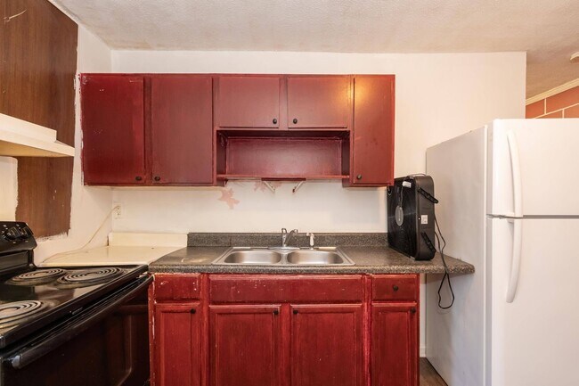 Building Photo - 602 Barton St