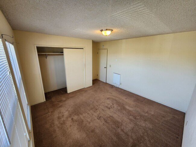 Building Photo - Swazey Apartments -