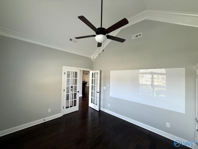 Building Photo - 219 Woodgrove Dr
