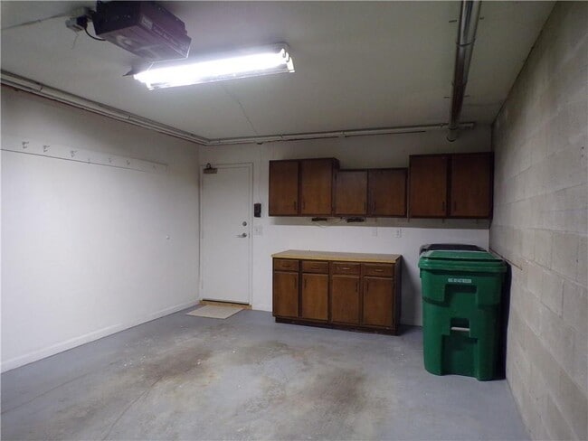 Building Photo - 144 Edaville Ct