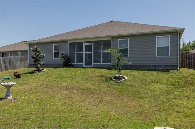 Building Photo - 6108 SW Warrington Rd