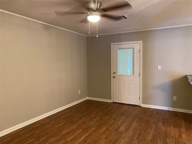 Building Photo - 1429 Dunbarton Rd