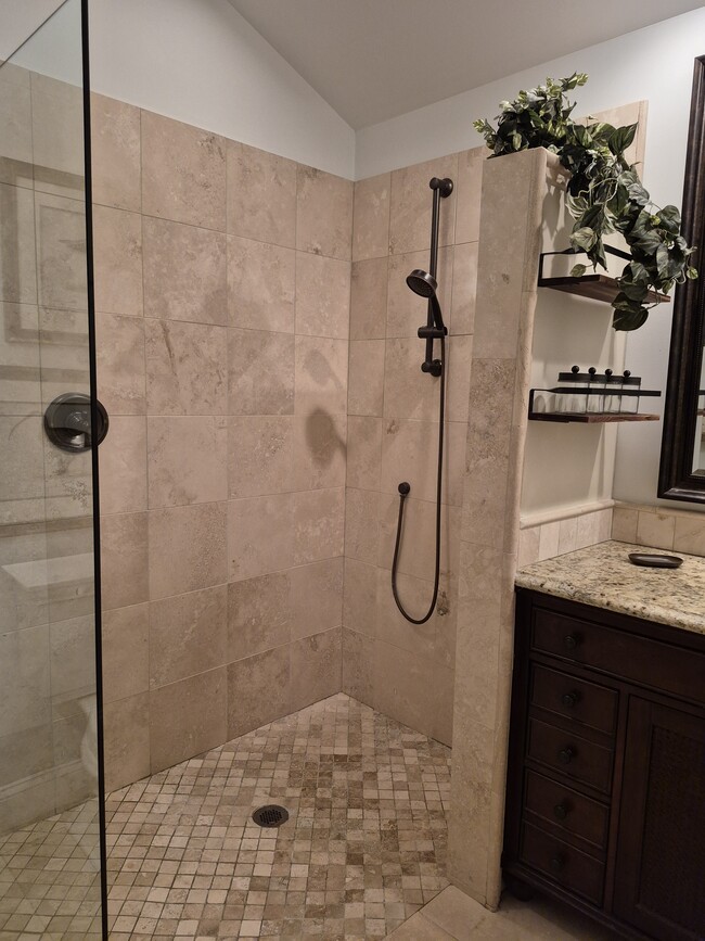 Deluxe travertine zero clearance shower - 21 Fernlakes Dr