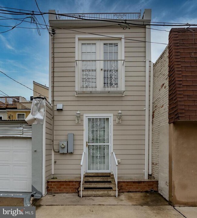 Building Photo - 316 Albemarle St