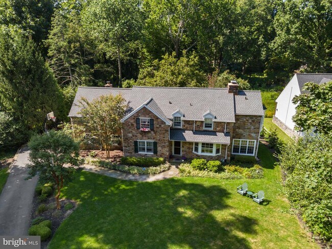 Building Photo - 507 Meadowbrook Cir